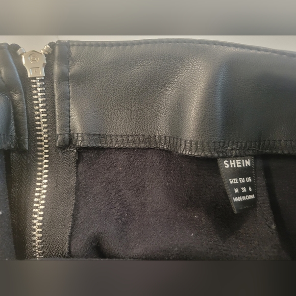 Vegan Leather Midi skirt - Picture 3 of 3